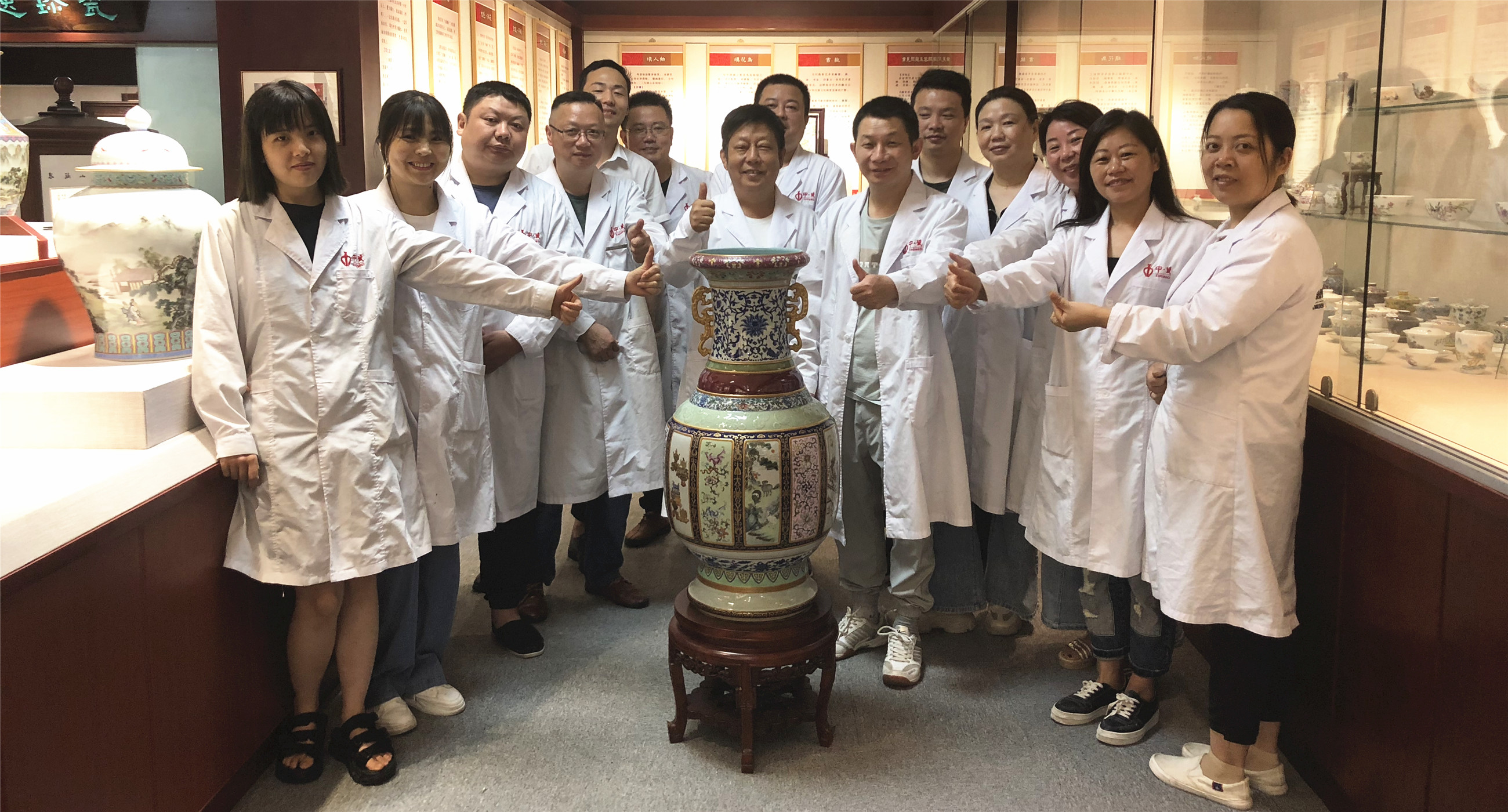 各種釉彩大瓶成功復(fù)燒！