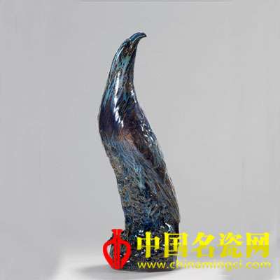 劉遠長 「鷹」雕塑