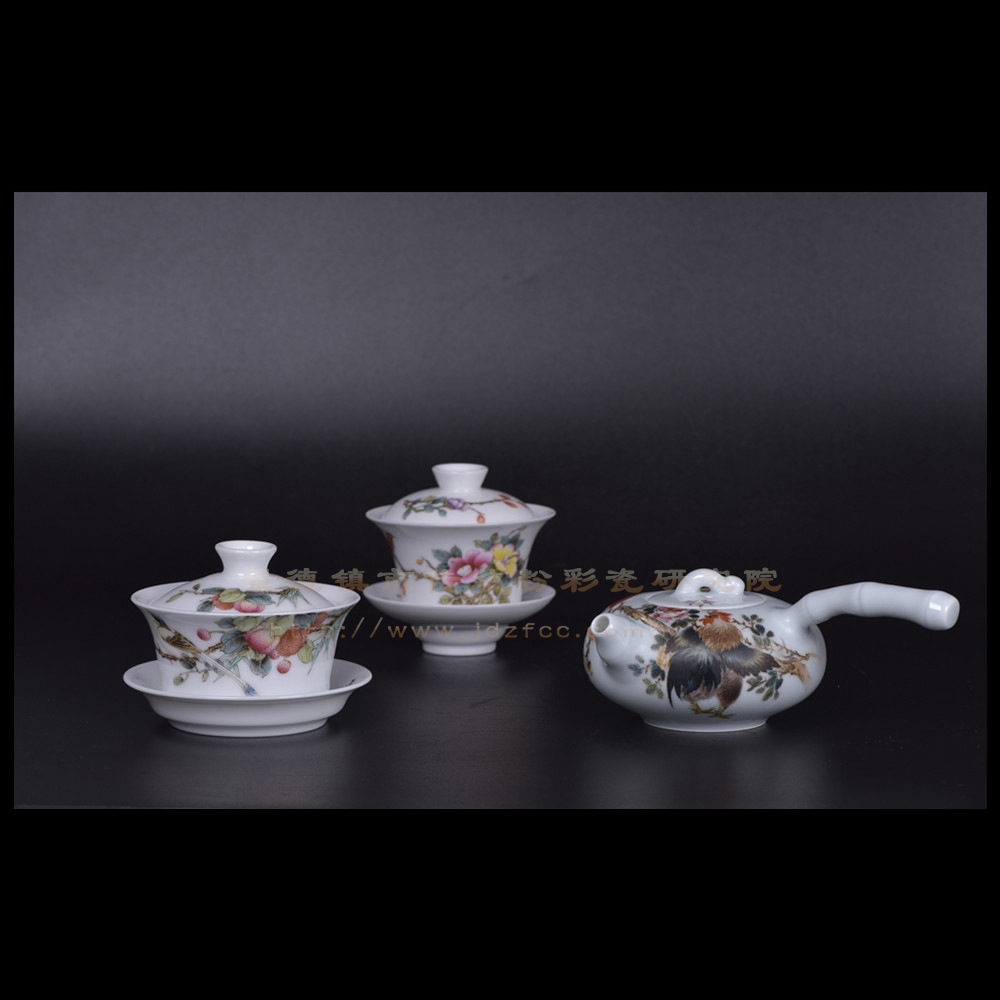 粉彩花鳥茶具
