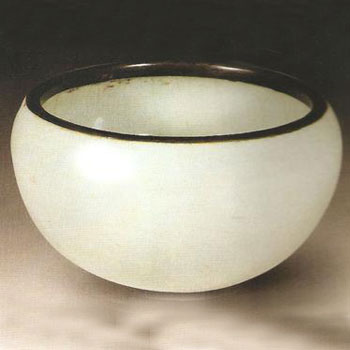 修內(nèi)司官窯器